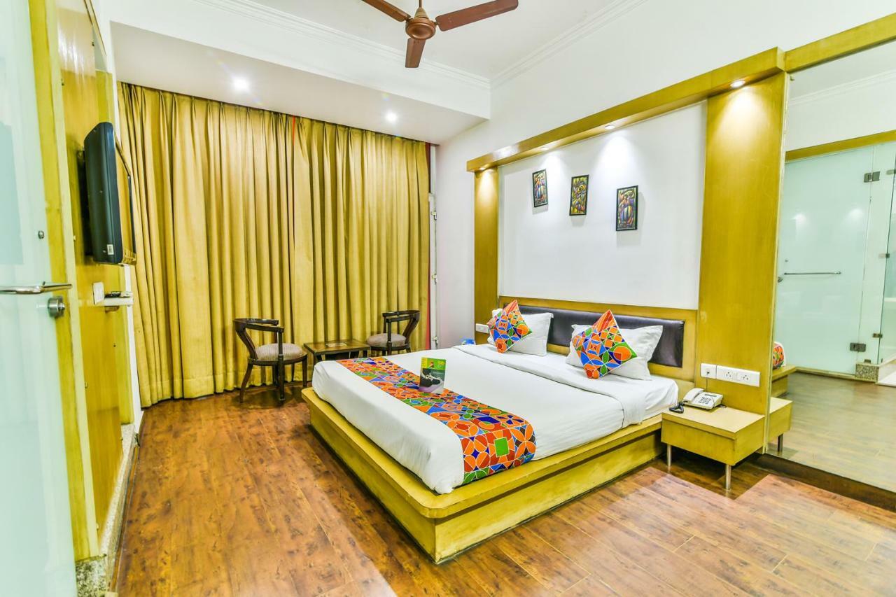 Hotel Parth Inn 加济阿巴德 外观 照片
