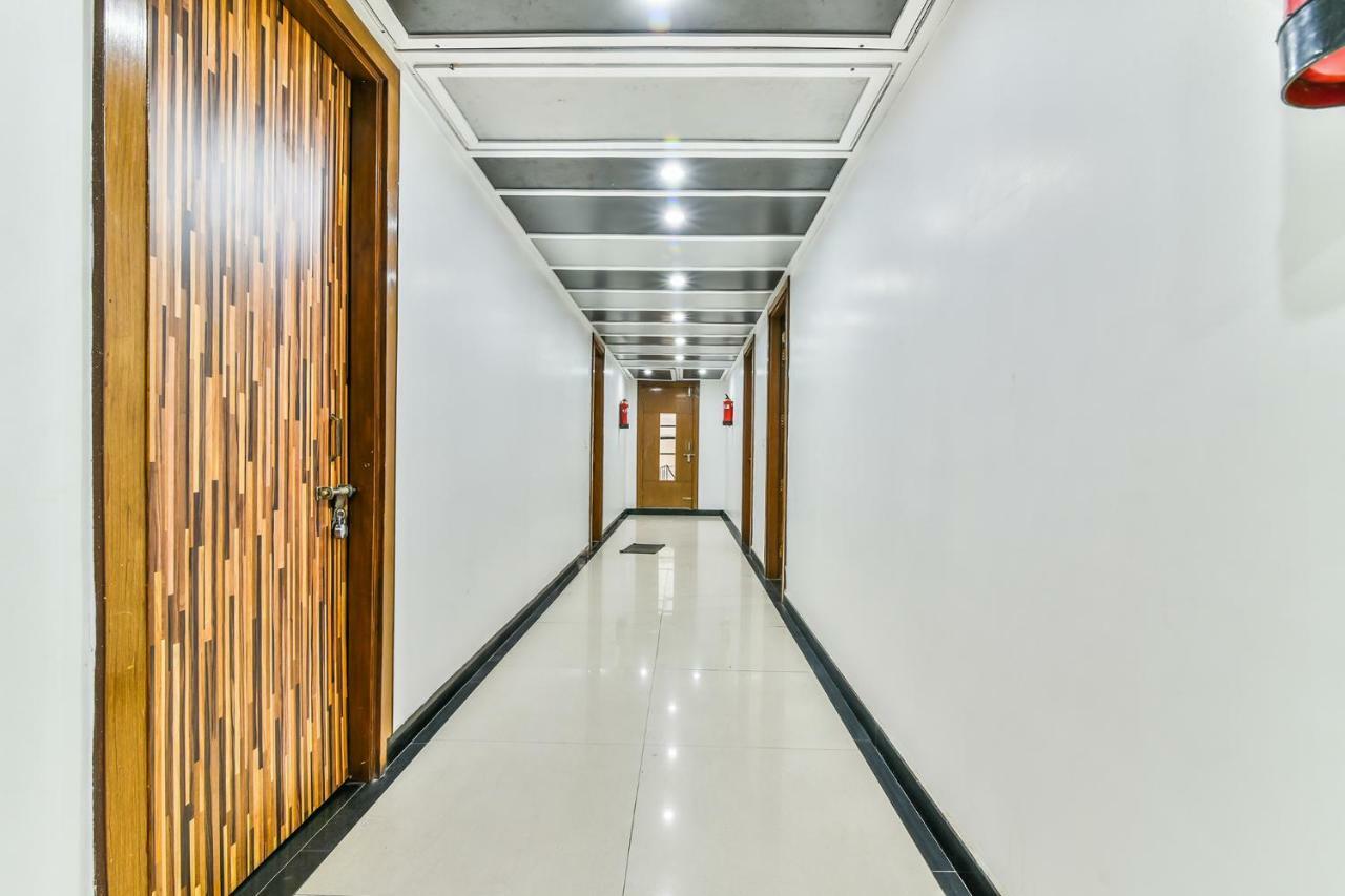 Hotel Parth Inn 加济阿巴德 外观 照片