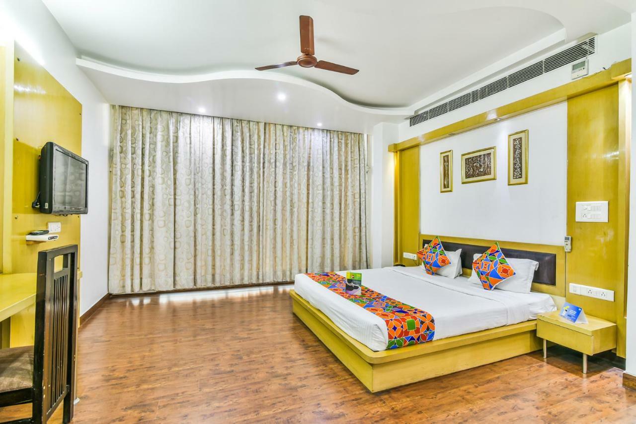 Hotel Parth Inn 加济阿巴德 外观 照片